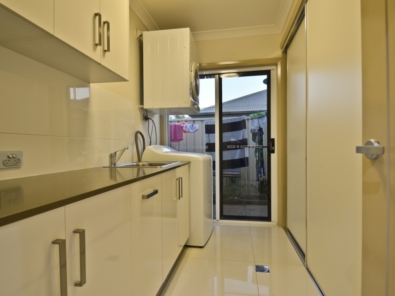 4 Brokenwood Street, Emerald QLD 4720
