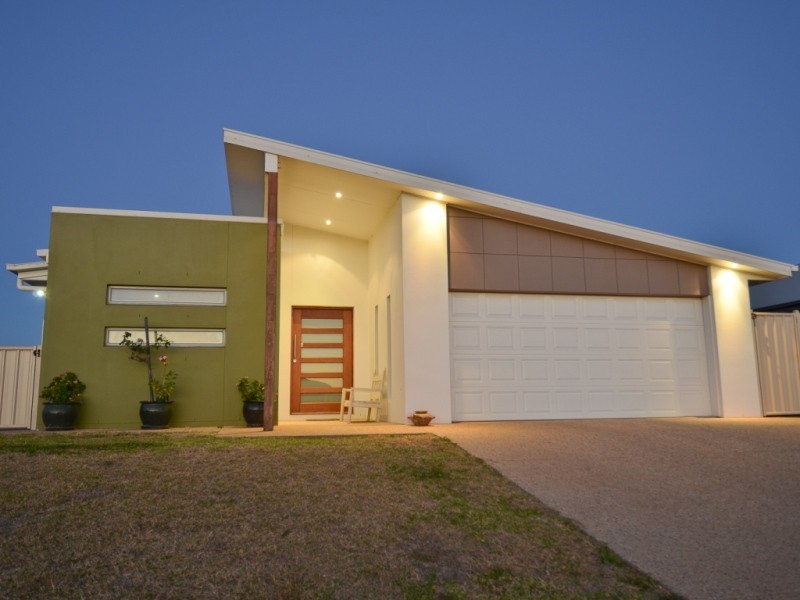 66 Lakeside Drive, Emerald QLD 4720