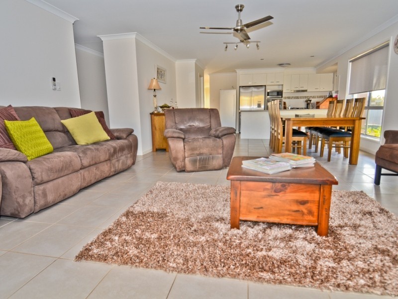 66 Lakeside Drive, Emerald QLD 4720