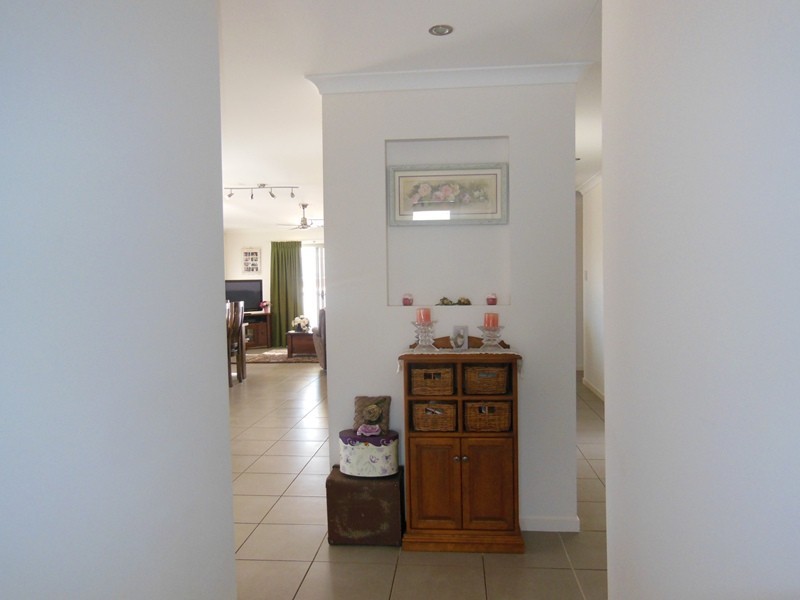 66 Lakeside Drive, Emerald QLD 4720