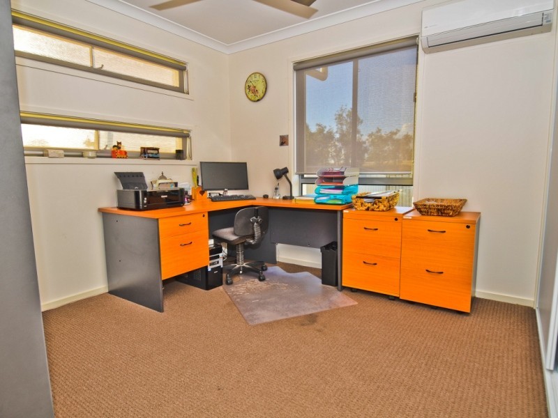 66 Lakeside Drive, Emerald QLD 4720