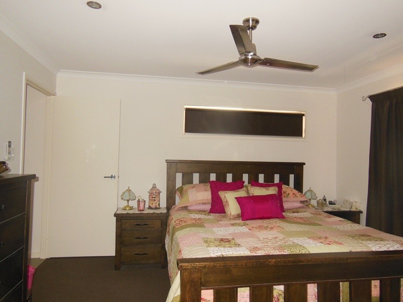 66 Lakeside Drive, Emerald QLD 4720