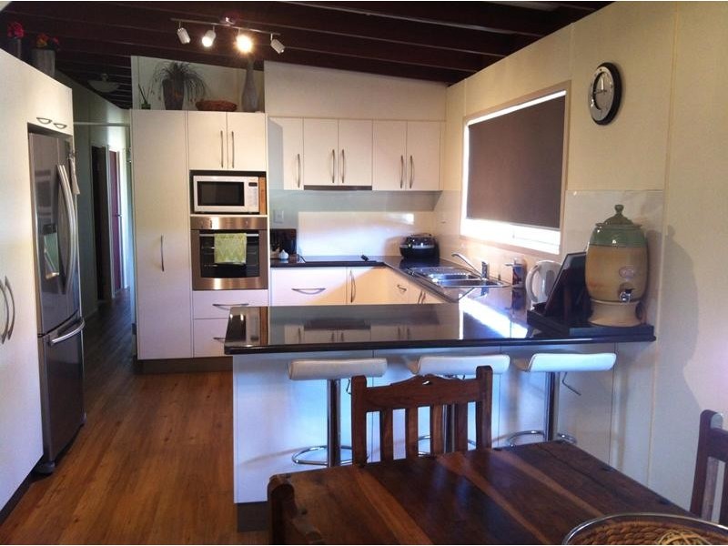 42 Hibernia Road, Capella QLD 4723