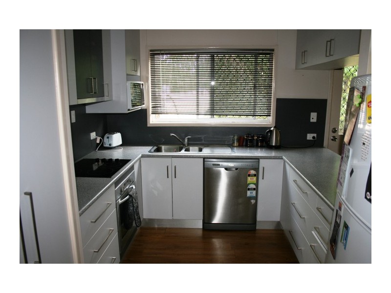 18 Saffola Place, Emerald QLD 4720