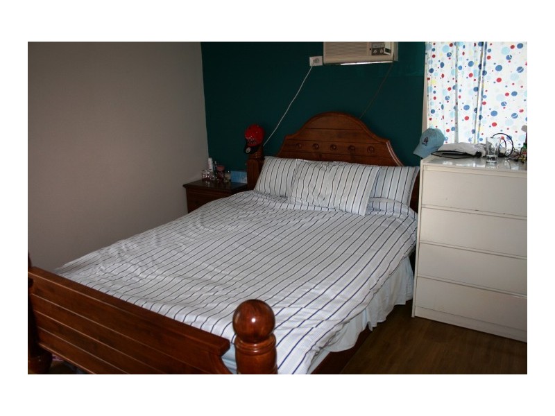 18 Saffola Place, Emerald QLD 4720