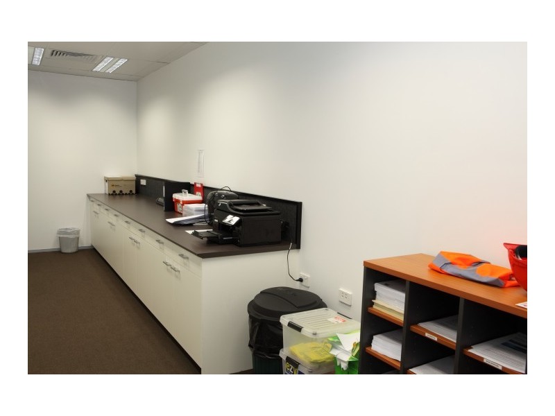 9-13 King Street, Emerald QLD 4720