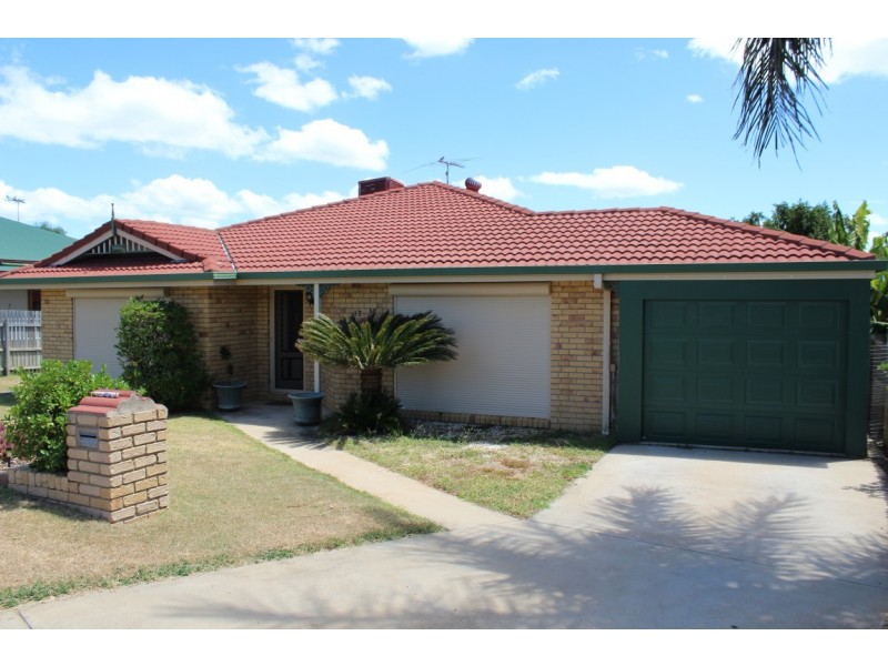12 Jeppesen Drive, Emerald QLD 4720