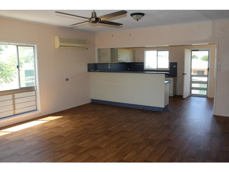 10 McKendry Street, Emerald QLD 4720