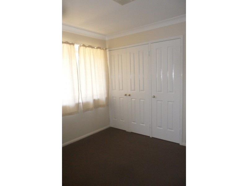 72 Park Avenue, Emerald QLD 4720