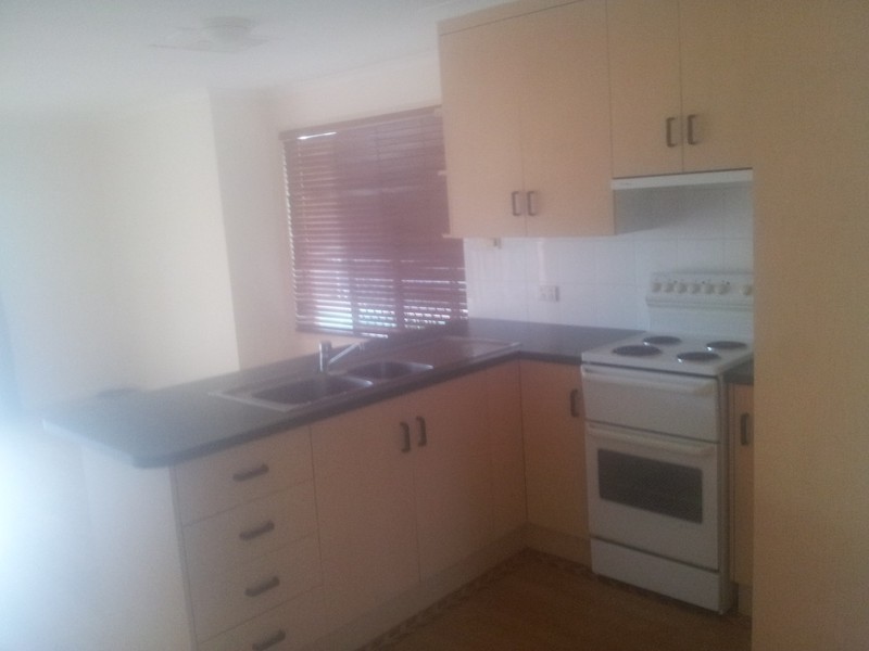 2/39 Campbell Street, Emerald QLD 4720