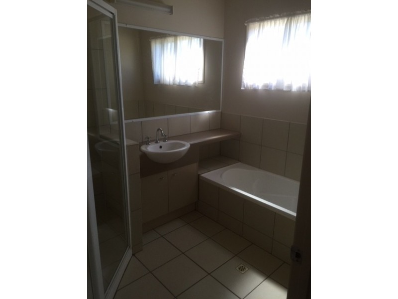 31 Gordon Street, Capella QLD 4723