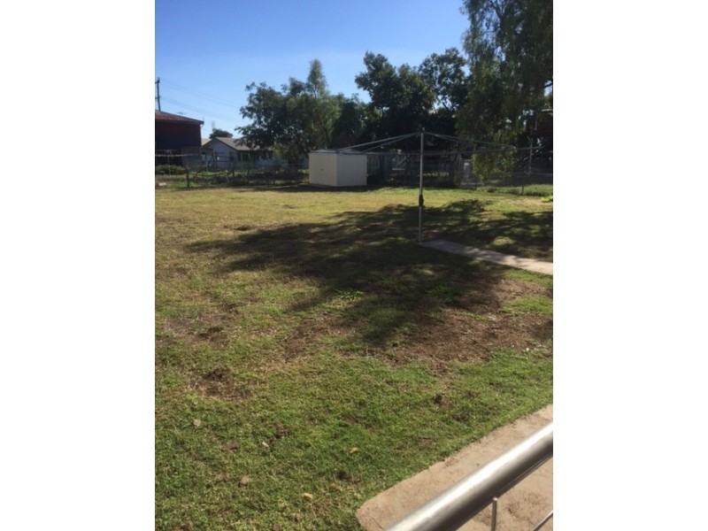 31 Gordon Street, Capella QLD 4723