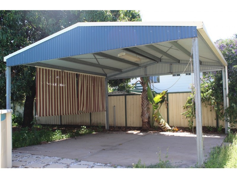 2 Pryor Place, Emerald QLD 4720