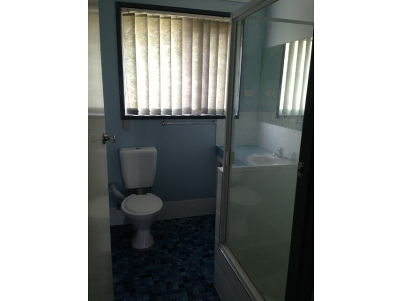 2/24 Opal Street, Emerald QLD 4720