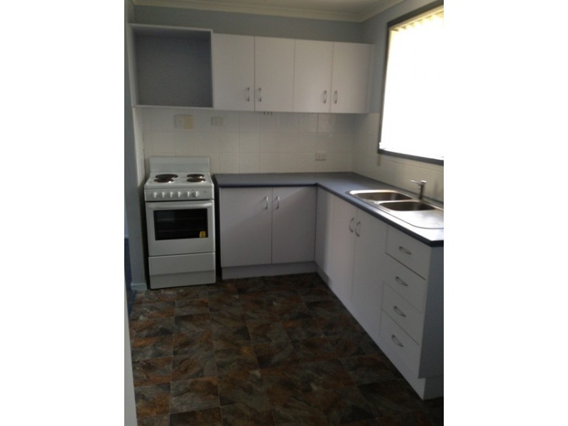 2/24 Opal Street, Emerald QLD 4720