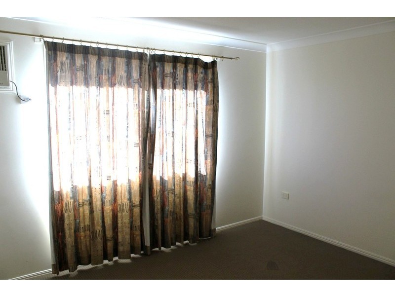 1/60 Park Ave, Emerald QLD 4720