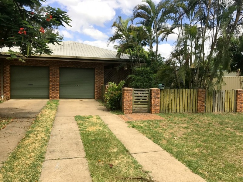105 Retro Street, Emerald QLD 4720