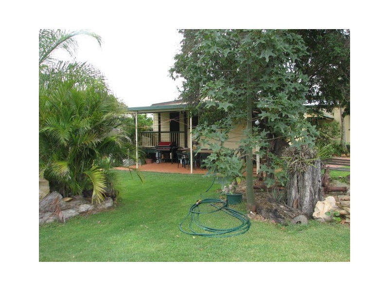 10 Conran Street, Capella QLD 4723