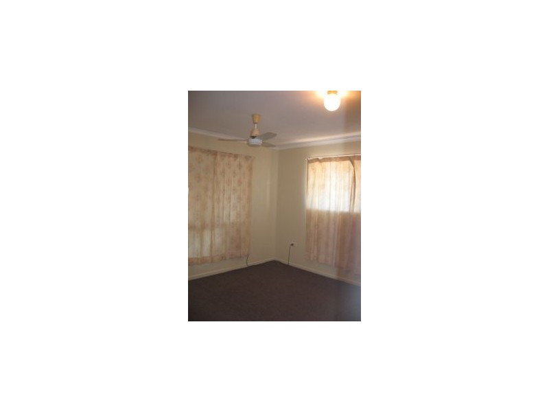 1/14 School Lane, Emerald QLD 4720