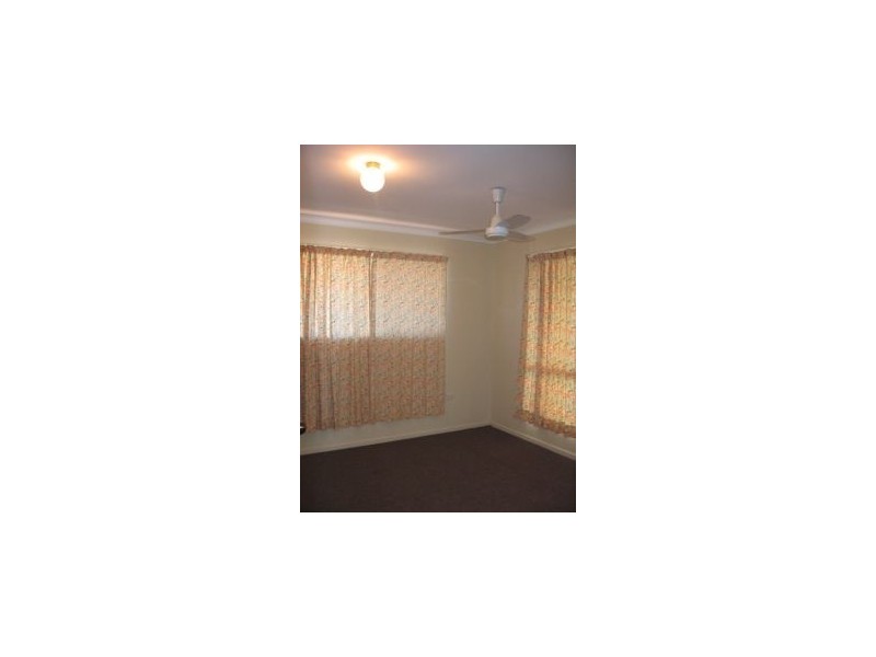 1/14 School Lane, Emerald QLD 4720