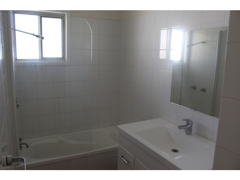 1/45 Opal Street, Emerald QLD 4720