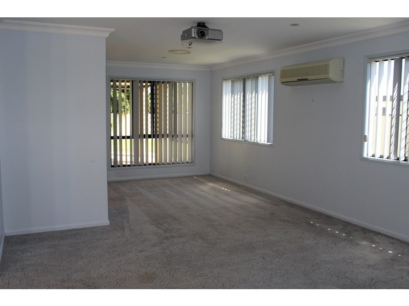 8 Haswell Street, Emerald QLD 4720