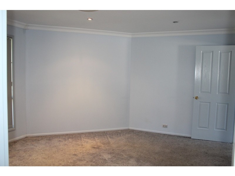 8 Haswell Street, Emerald QLD 4720