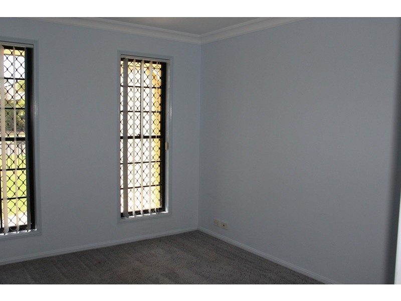 8 Haswell Street, Emerald QLD 4720