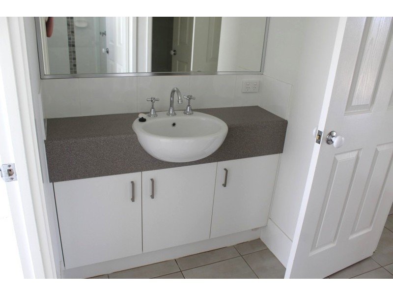 9 Scenic Drive (Riverview Estate), Emerald QLD 4720