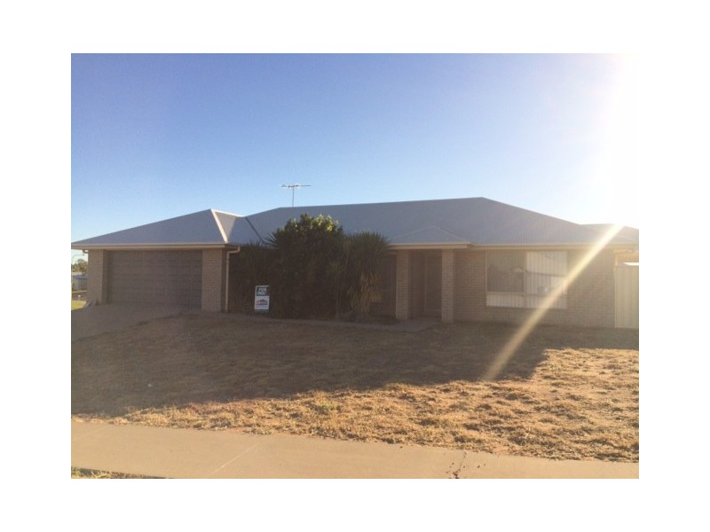 20 Windermere Street, Emerald QLD 4720
