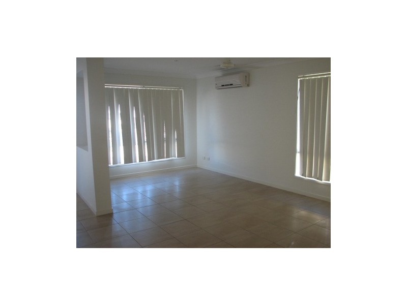 12 Windermere Street, Emerald QLD 4720