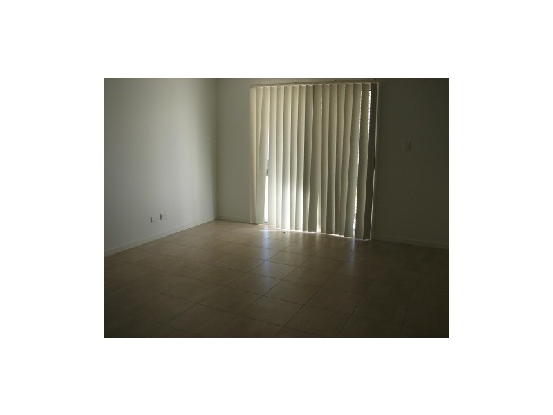 12 Windermere Street, Emerald QLD 4720