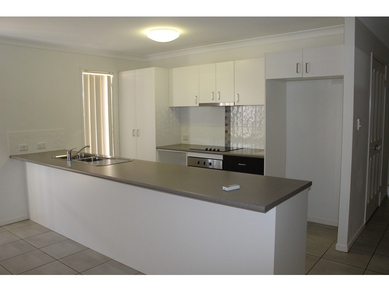 8 Windermere Street, Emerald QLD 4720