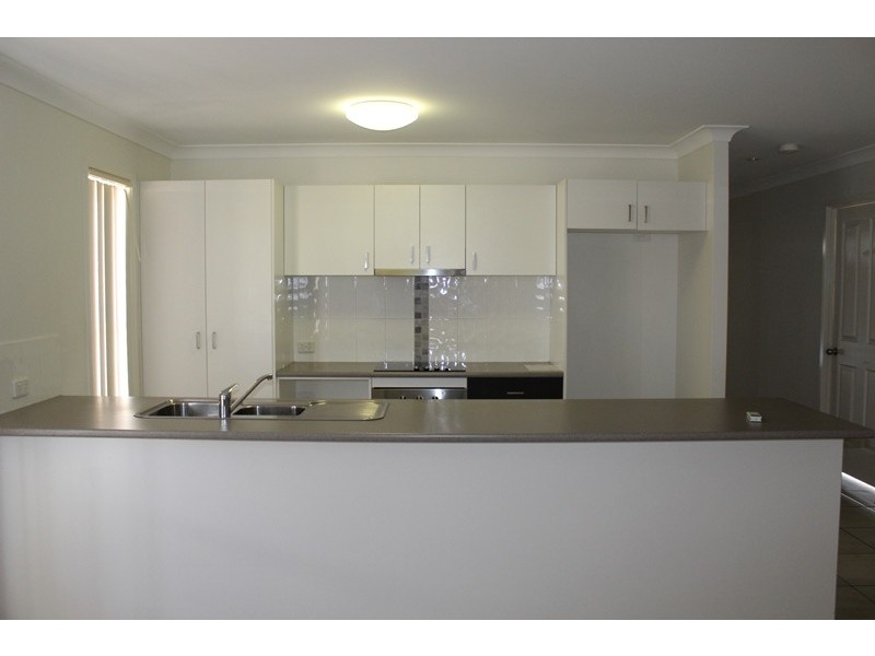 8 Windermere Street, Emerald QLD 4720