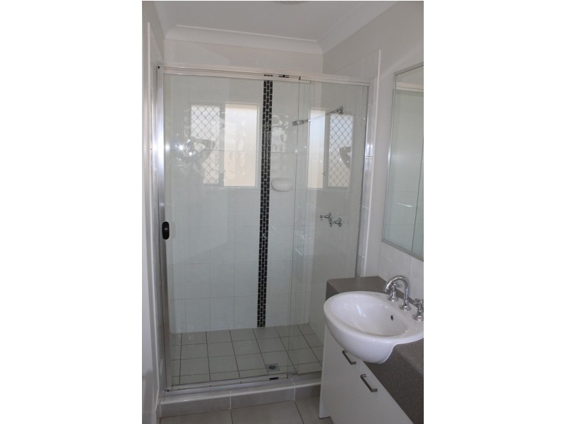 8 Windermere Street, Emerald QLD 4720