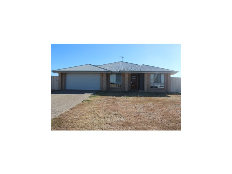 7 Mitchell Street, Emerald QLD 4720