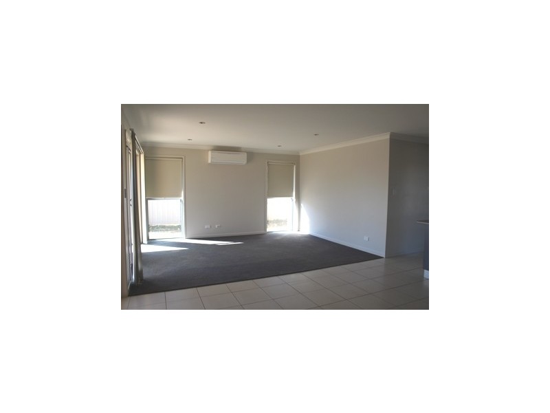 7 Mitchell Street, Emerald QLD 4720