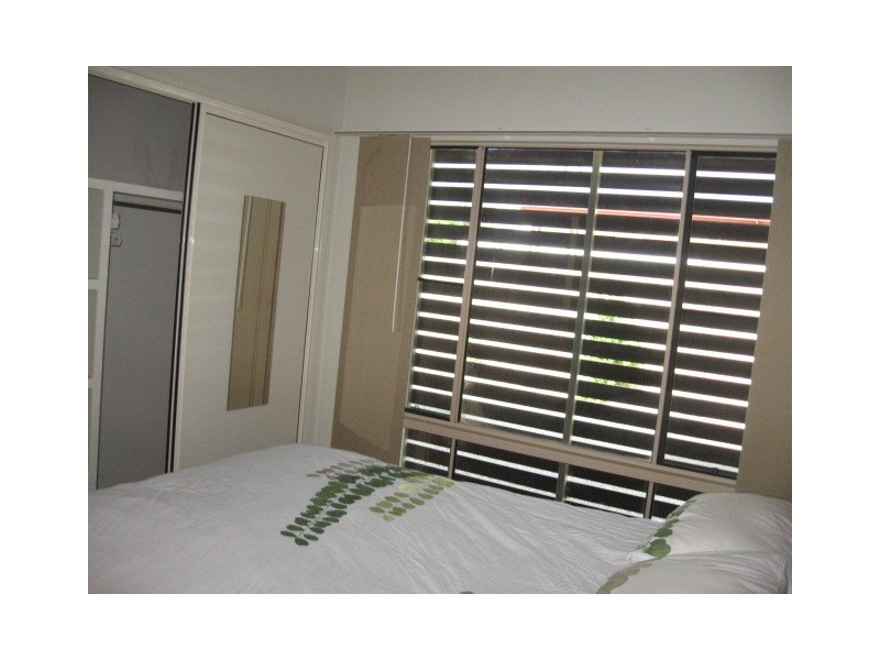 2/10 Retro Street, Emerald QLD 4720