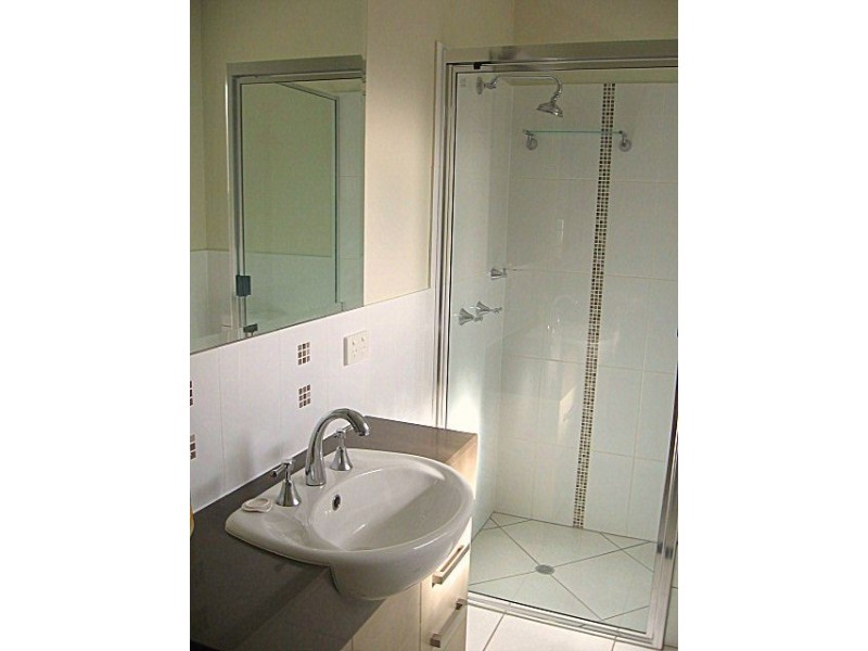 2/10 Retro Street, Emerald QLD 4720
