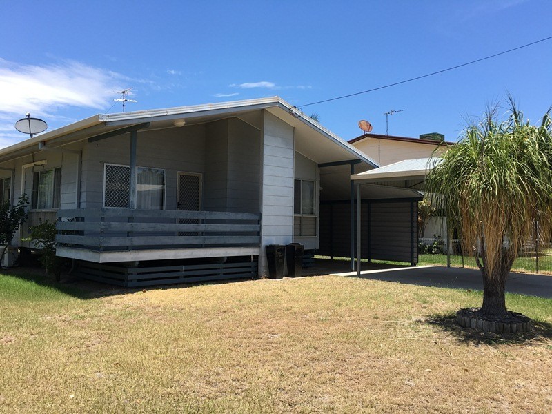 30 Pryor Place, Emerald QLD 4720