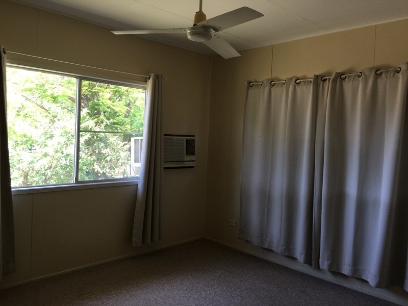 30 Pryor Place, Emerald QLD 4720