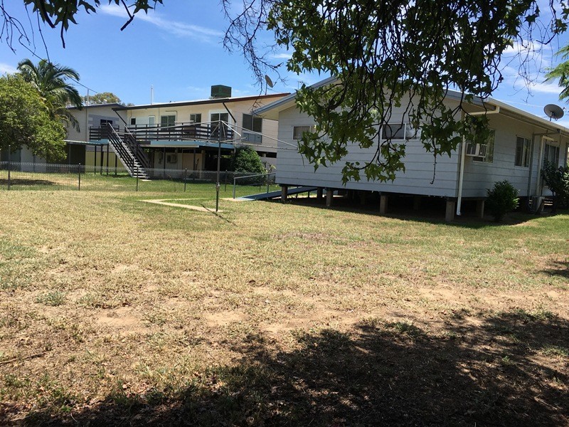 30 Pryor Place, Emerald QLD 4720