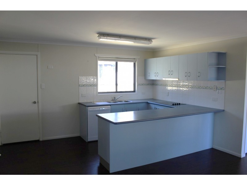 1/32 Gene Street, Emerald QLD 4720