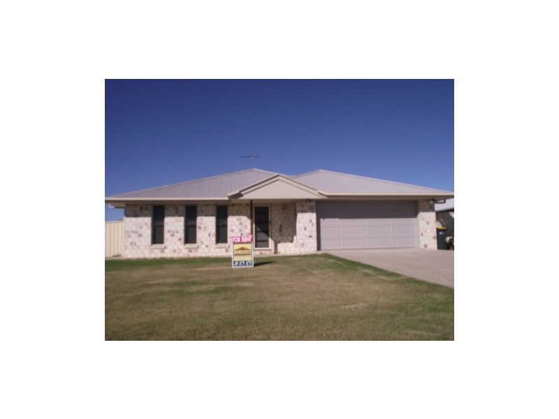 10 Bluegums Drive, Emerald QLD 4720