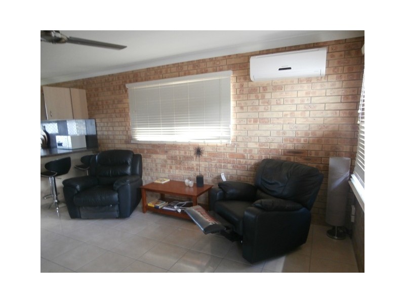 3/1 Baker Street, Emerald QLD 4720