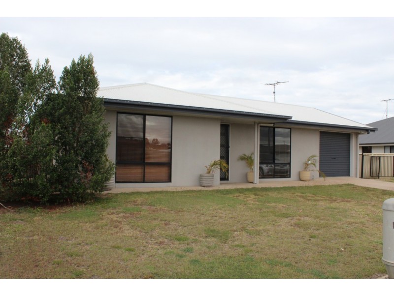 51 Mayfair Drive, Emerald QLD 4720