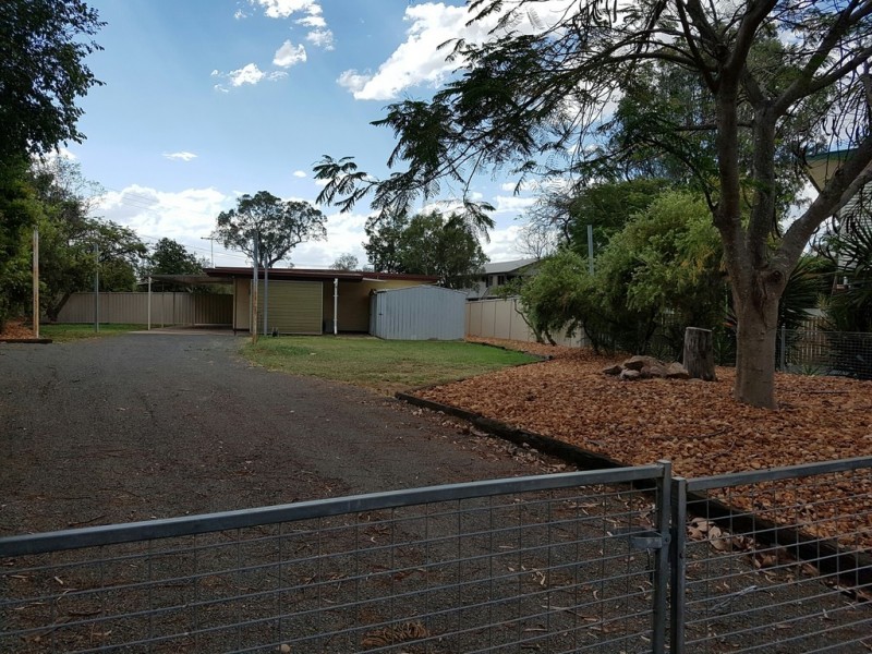 1/3 Suncross Place, Emerald QLD 4720