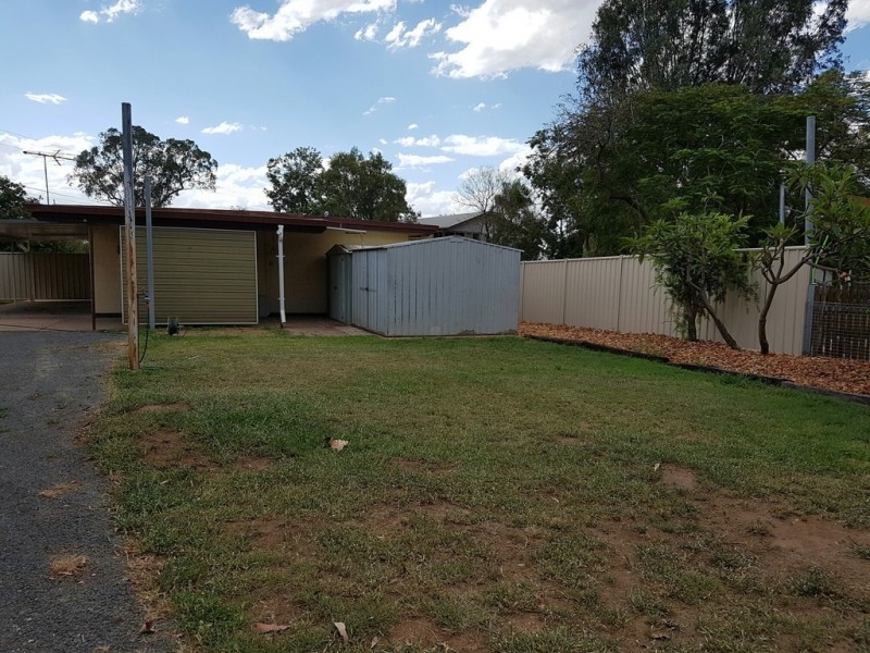 1/3 Suncross Place, Emerald QLD 4720