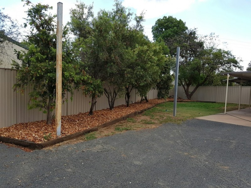 1/3 Suncross Place, Emerald QLD 4720