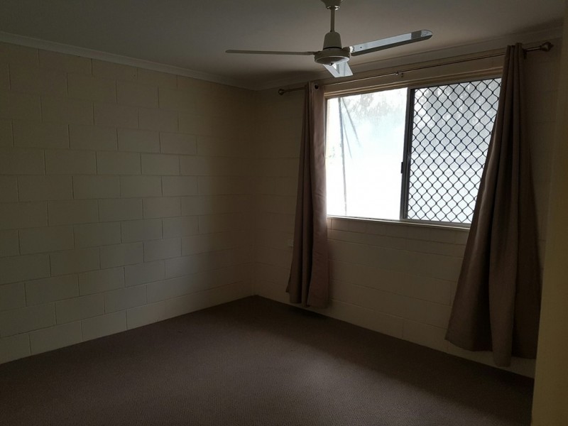 1/3 Suncross Place, Emerald QLD 4720